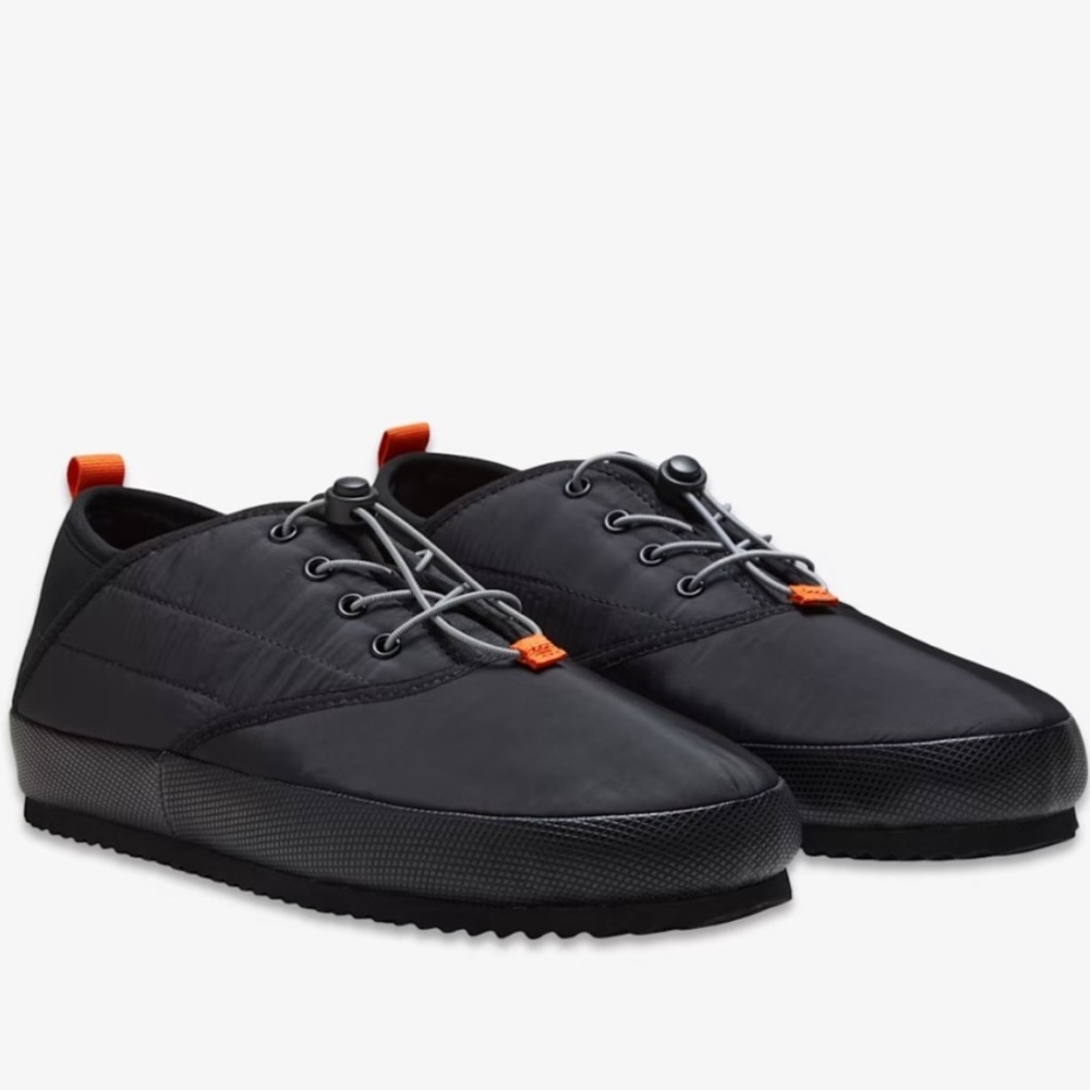 Wren Fireside Hybrid Slippers Color: Stealth Black size 10/11
